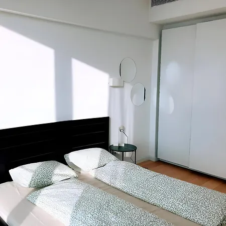 V Eurovea S Uzasnym Vyhladom Na Dunaj Appartement Bratislava