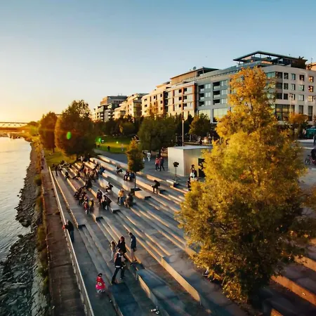 Apartment V Eurovea S Uzasnym Vyhladom Na Dunaj