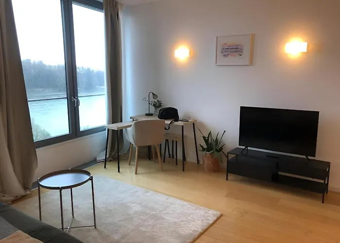 Apartmán V Eurovea S Uzasnym Vyhladom Na Dunaj