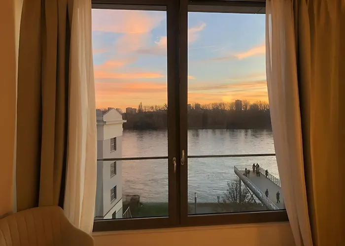 Apartmán V Eurovea S Uzasnym Vyhladom Na Dunaj