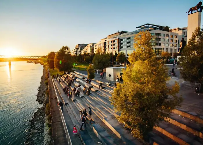 Apartmán V Eurovea S Uzasnym Vyhladom Na Dunaj