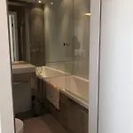 V Eurovea S Uzasnym Vyhladom Na Dunaj Bratislava