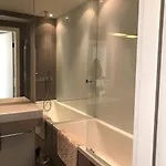 V Eurovea S Uzasnym Vyhladom Na Dunaj Bratislava