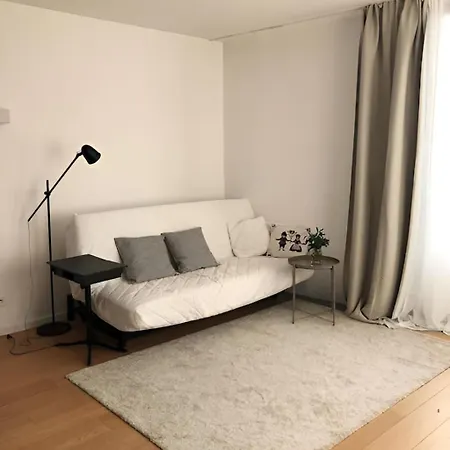 V Eurovea S Uzasnym Vyhladom Na Dunaj * Братислава