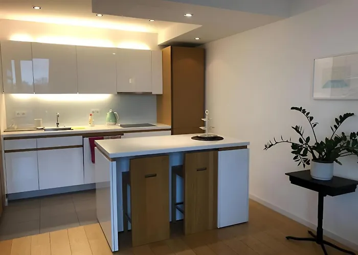 V Eurovea S Uzasnym Vyhladom Na Dunaj * Братислава